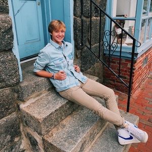 Meet your Posher, Austin